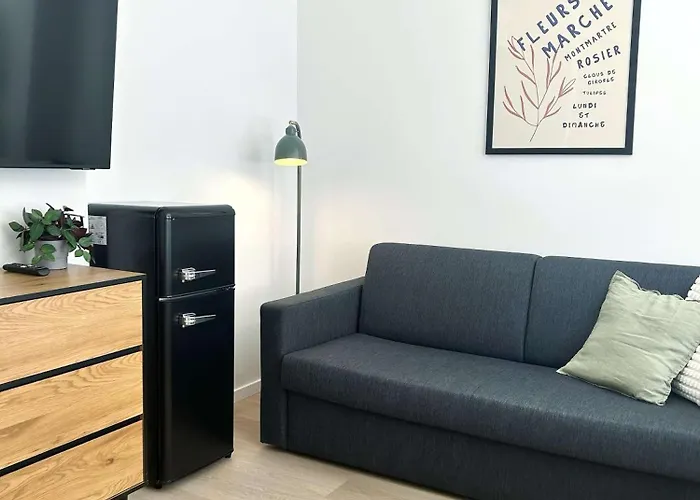 Stylish In Eimsbuettel For 4 * Hamburg